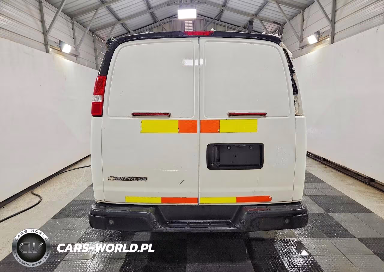 2019 Chevrolet Express Utility - Service Van VIN:1GCWGAFP4K1352883 - 6
