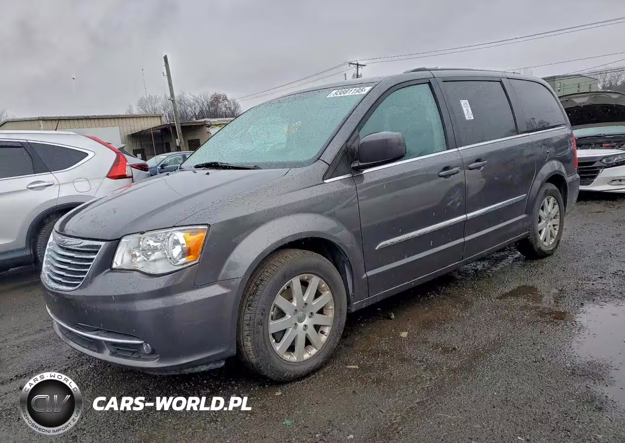 2016 Chrysler Town & Country Touring