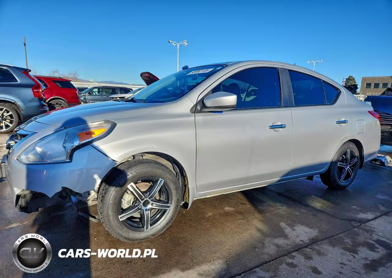 2015 Nissan Versa S