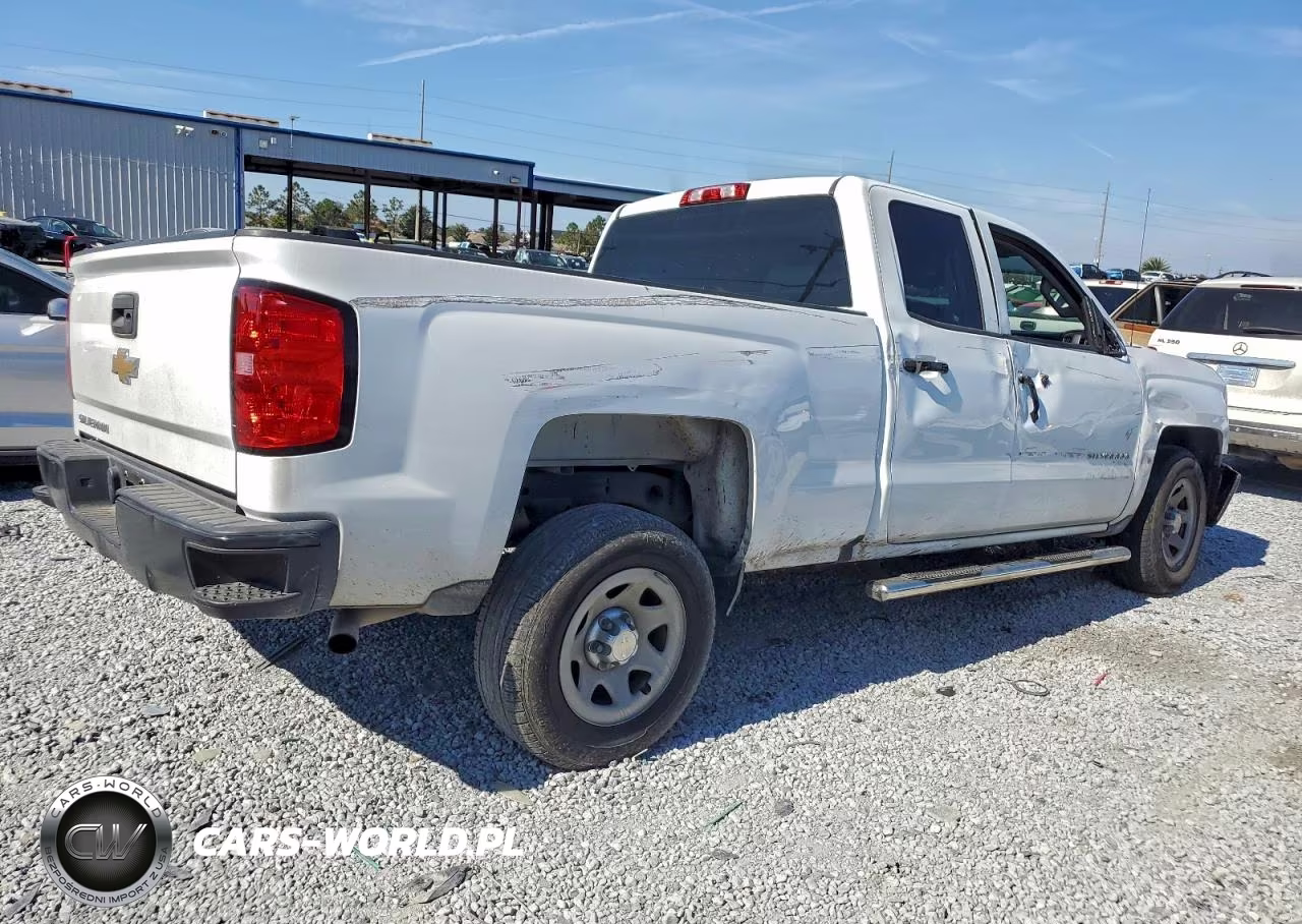 2017 Chevrolet Silverado C1500 VIN:1GCRCNEHXHZ226760 - 3