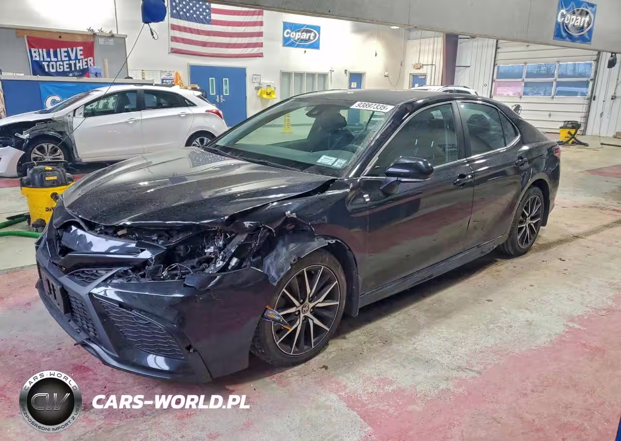 2022 Toyota Camry Se