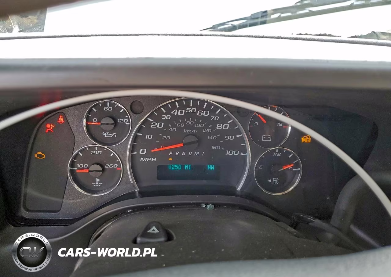 2025 Chevrolet Express G3500 VIN:1GCZGGF75S1103718 - 9