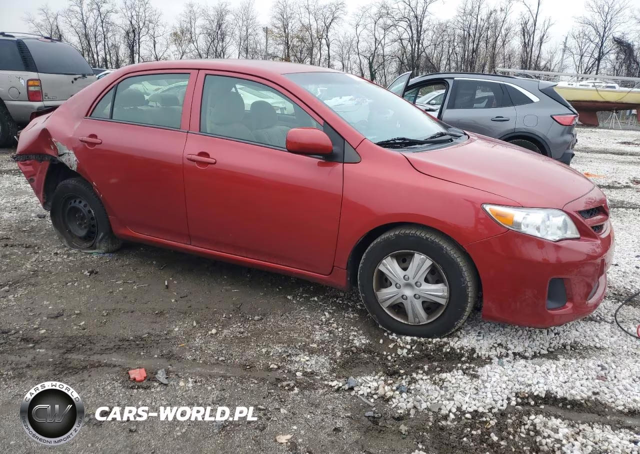 2013 Toyota Corolla VIN:JTDBU4EE9DJ121909 - 4