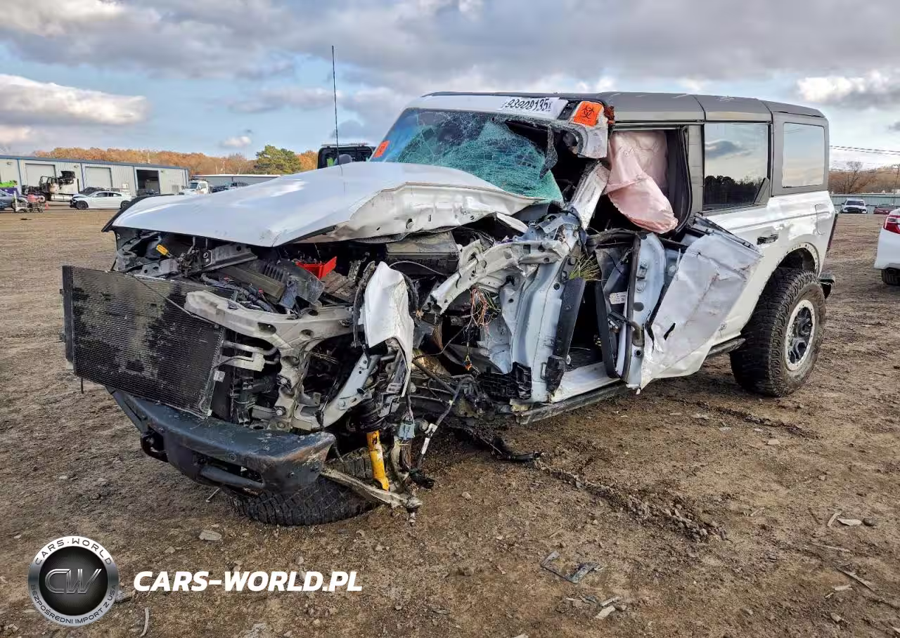 2023 Ford Bronco Base