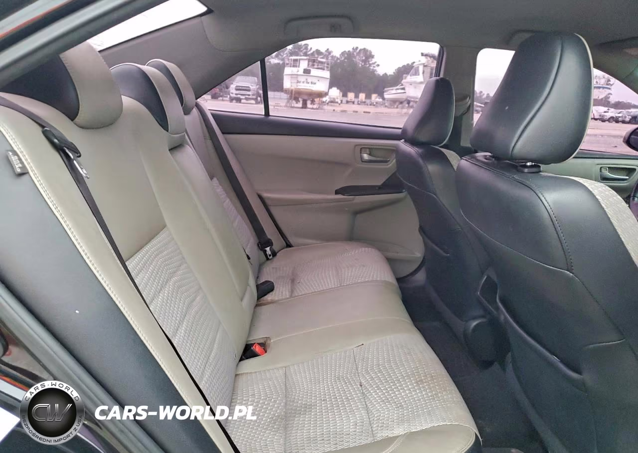 2015 Toyota Camry Le VIN:4T1BF1FK1FU032703 - 10
