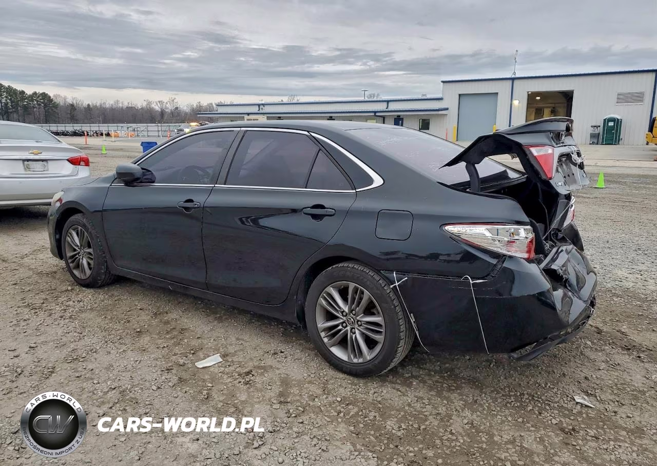 2015 Toyota Camry Le VIN:4T1BF1FK1FU032703 - 2