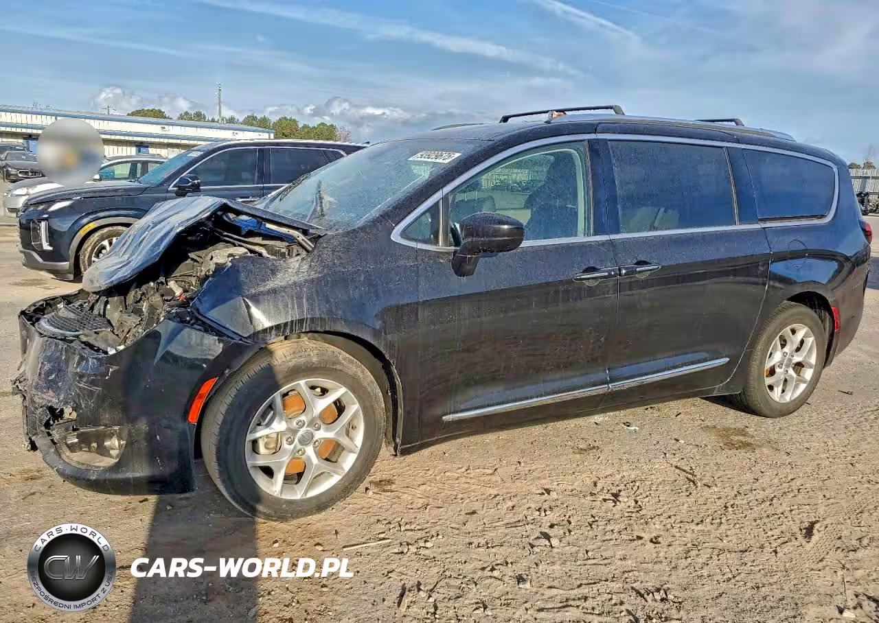 2018 Chrysler Pacifica Touring L