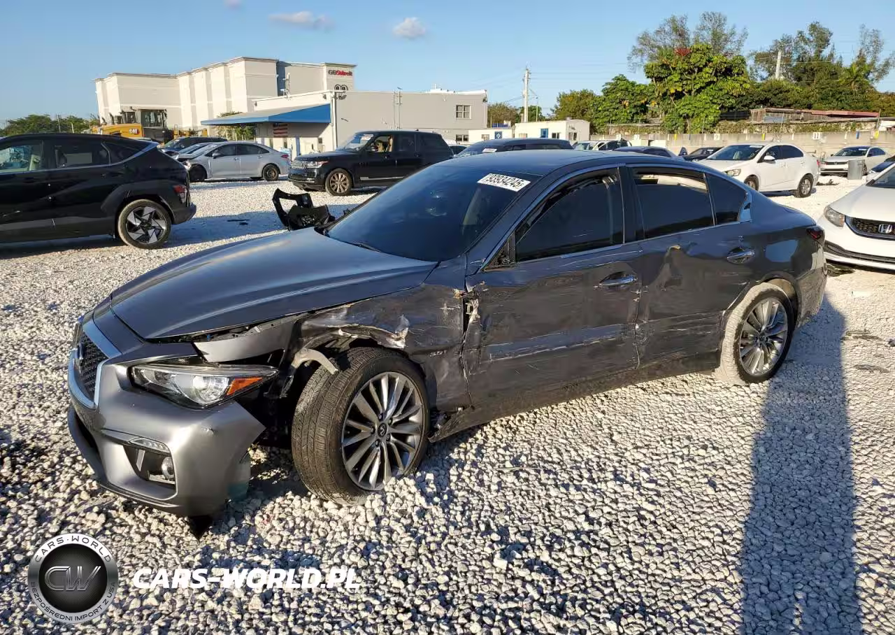 2018 Infiniti Q50 Luxe