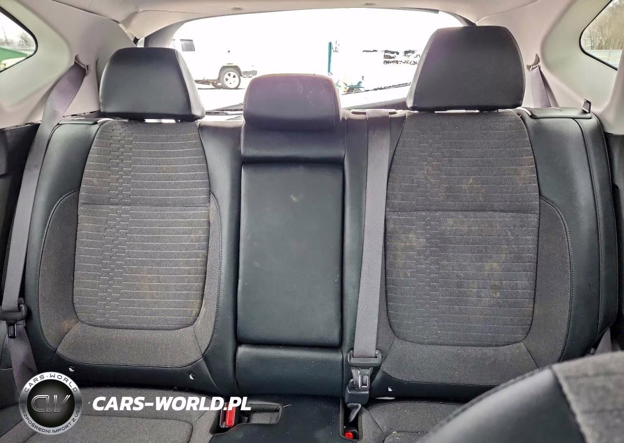 2021 Kia Seltos S VIN:KNDEUCA25M7085006 - 10