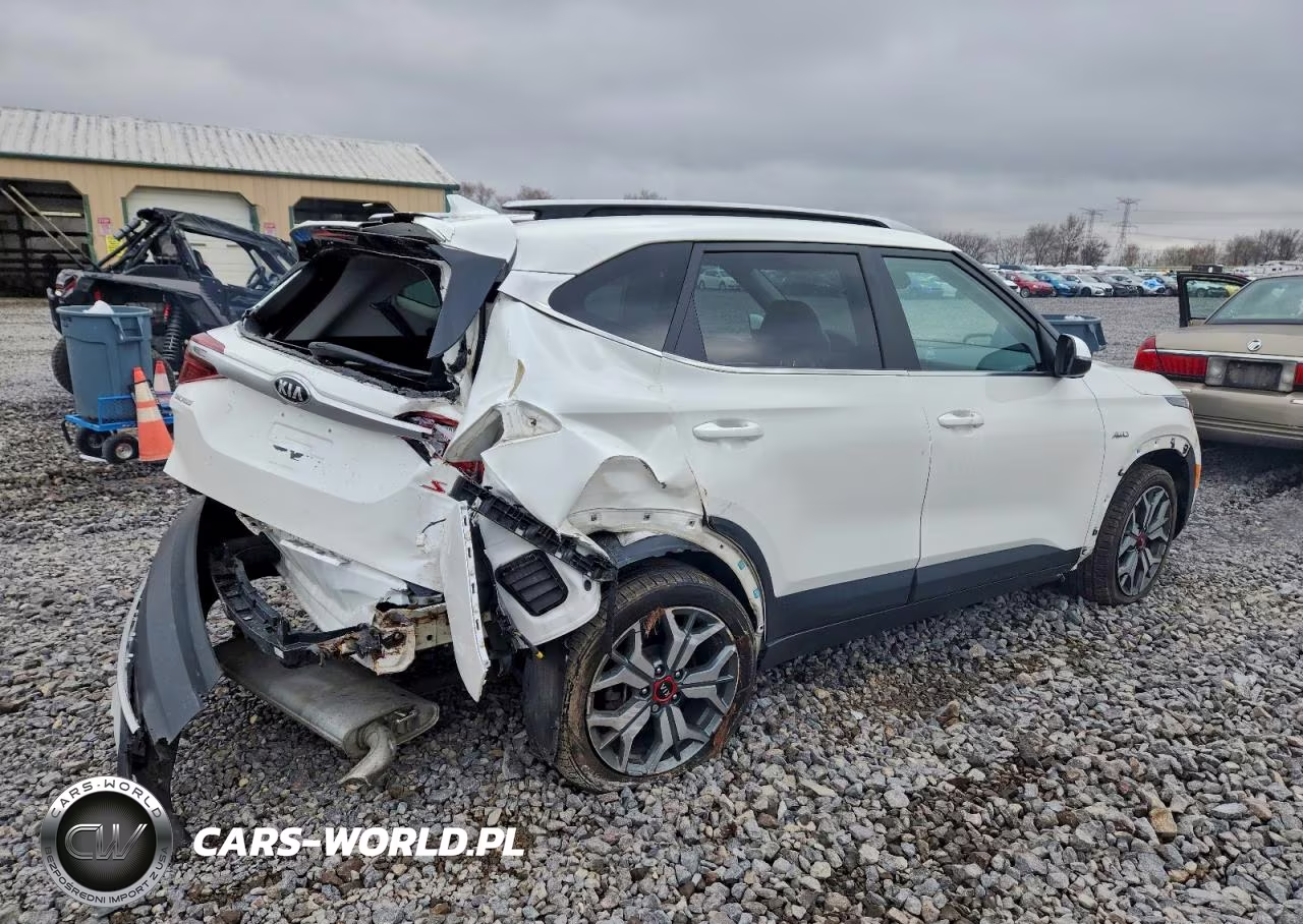 2021 Kia Seltos S VIN:KNDEUCA25M7085006 - 3