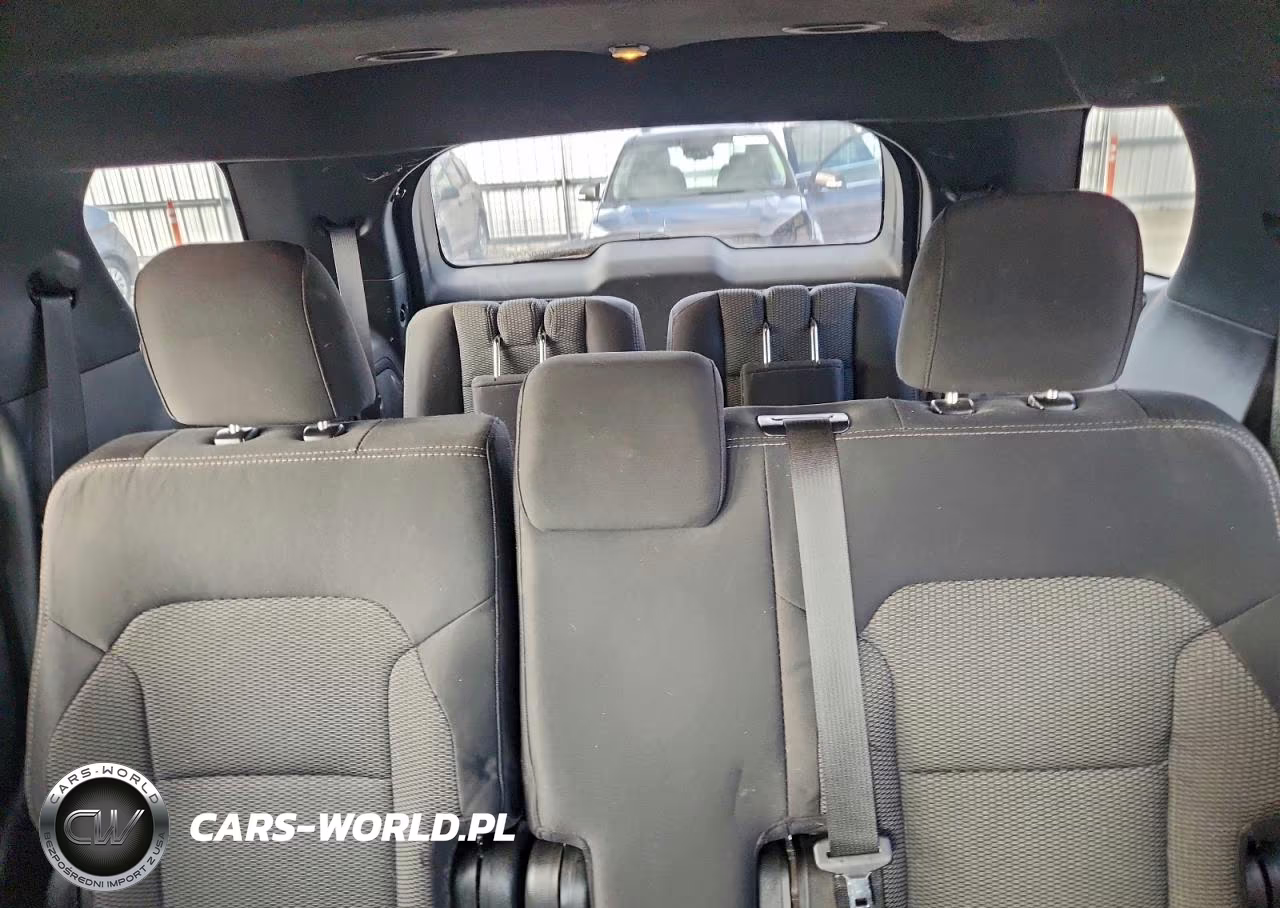 2019 Ford Explorer Xlt VIN:1FM5K8D88KGA34806 - 10