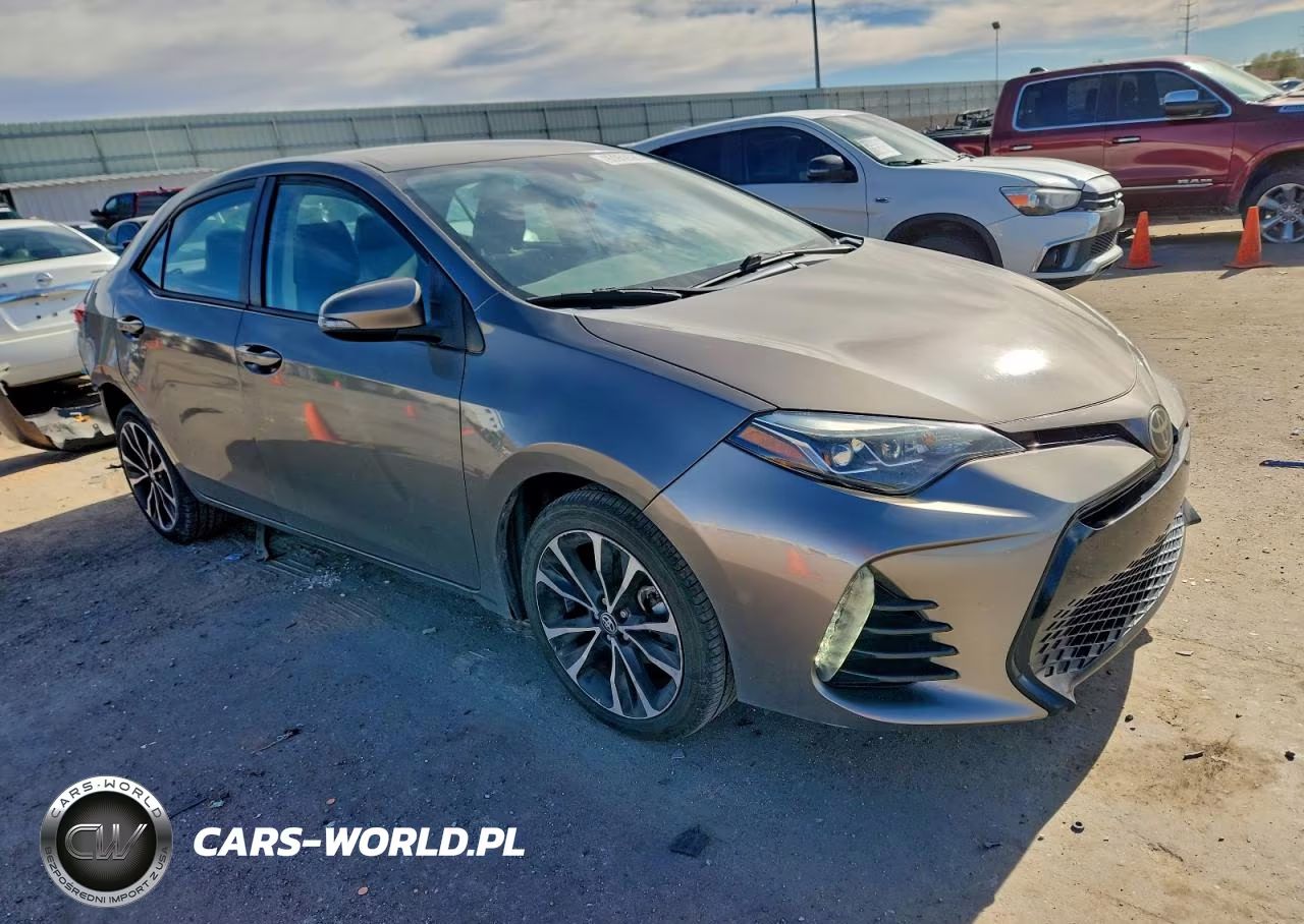 2017 Toyota Corolla L VIN:5YFBURHE5HP711230 - 4