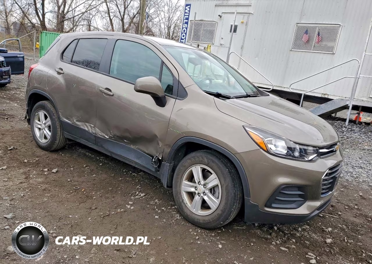 2021 Chevrolet Trax Ls VIN:KL7CJNSB6MB350858 - 4