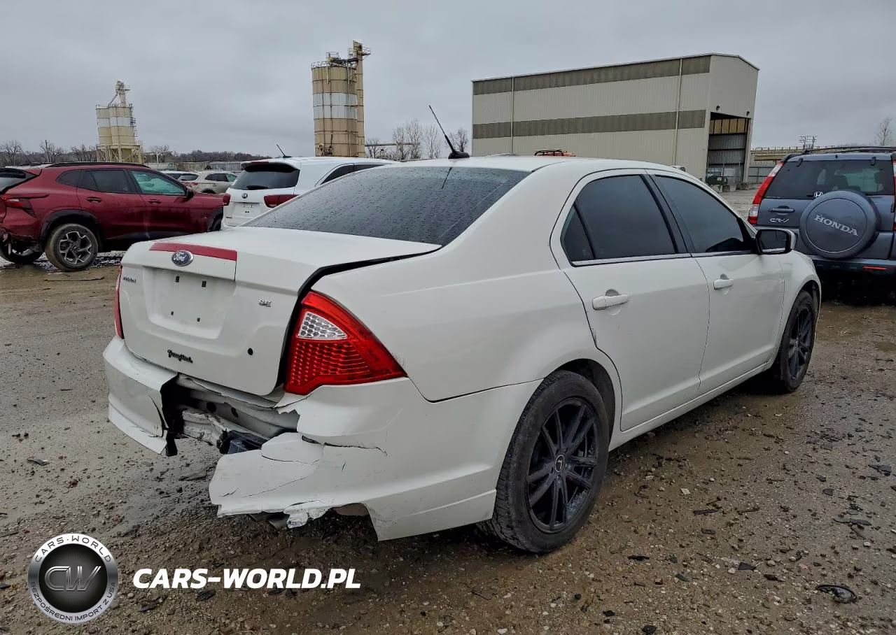 2012 Ford Fusion VIN:3FAHP0HA1CR162919 - 3