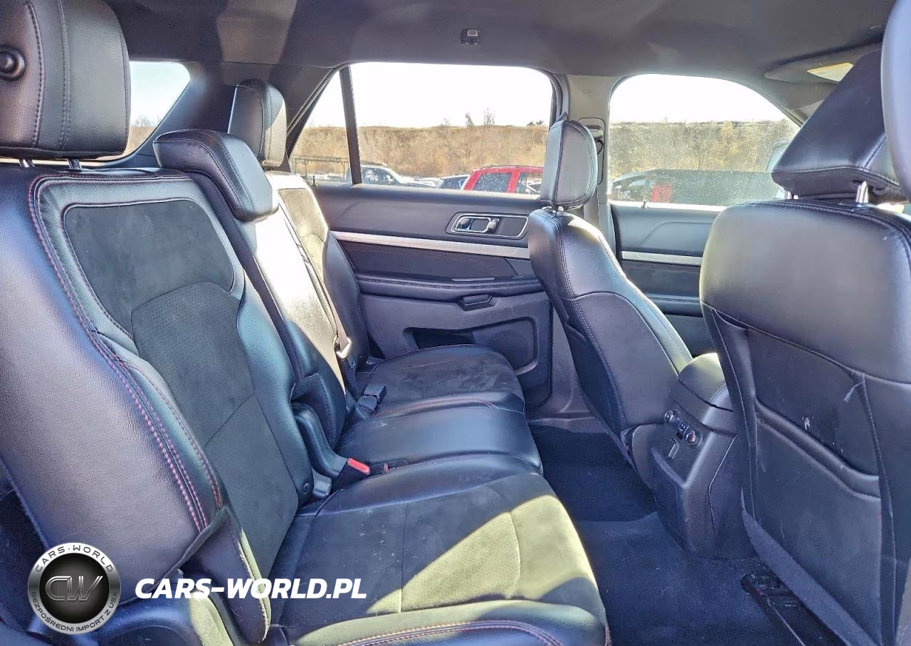 2018 Ford Explorer Xlt VIN:1FM5K8D85JGA55448 - 11