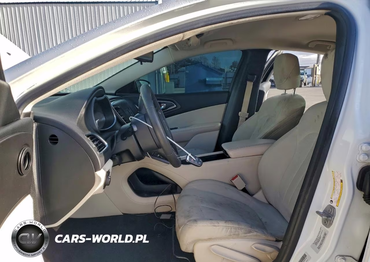 2015 Chrysler 200 Limited VIN:1C3CCCAB9FN647454 - 7