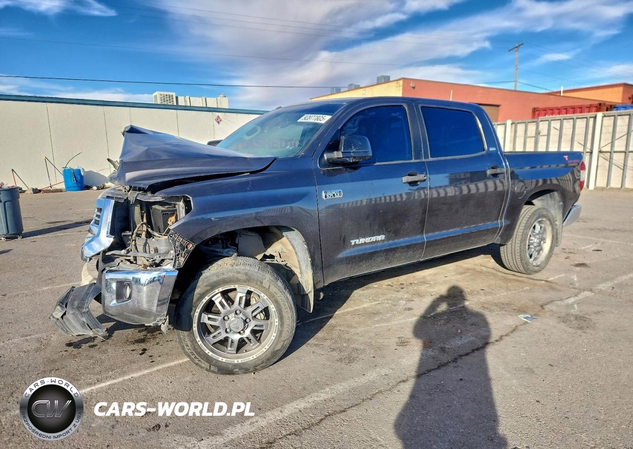 2017 Toyota Tundra Crewmax Sr5