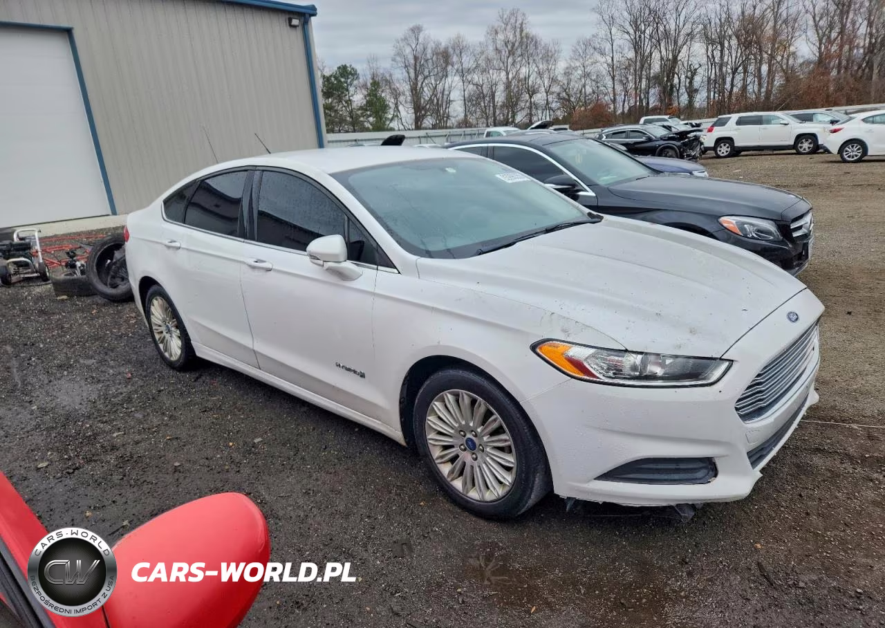 2013 Ford Fusion Se Hybrid VIN:3FA6P0LU7DR194350 - 4