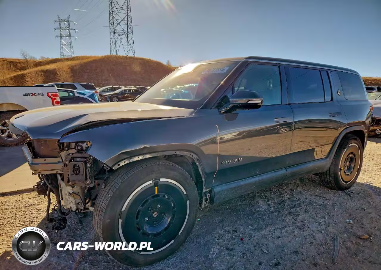 2025 Rivian R1S Adventure