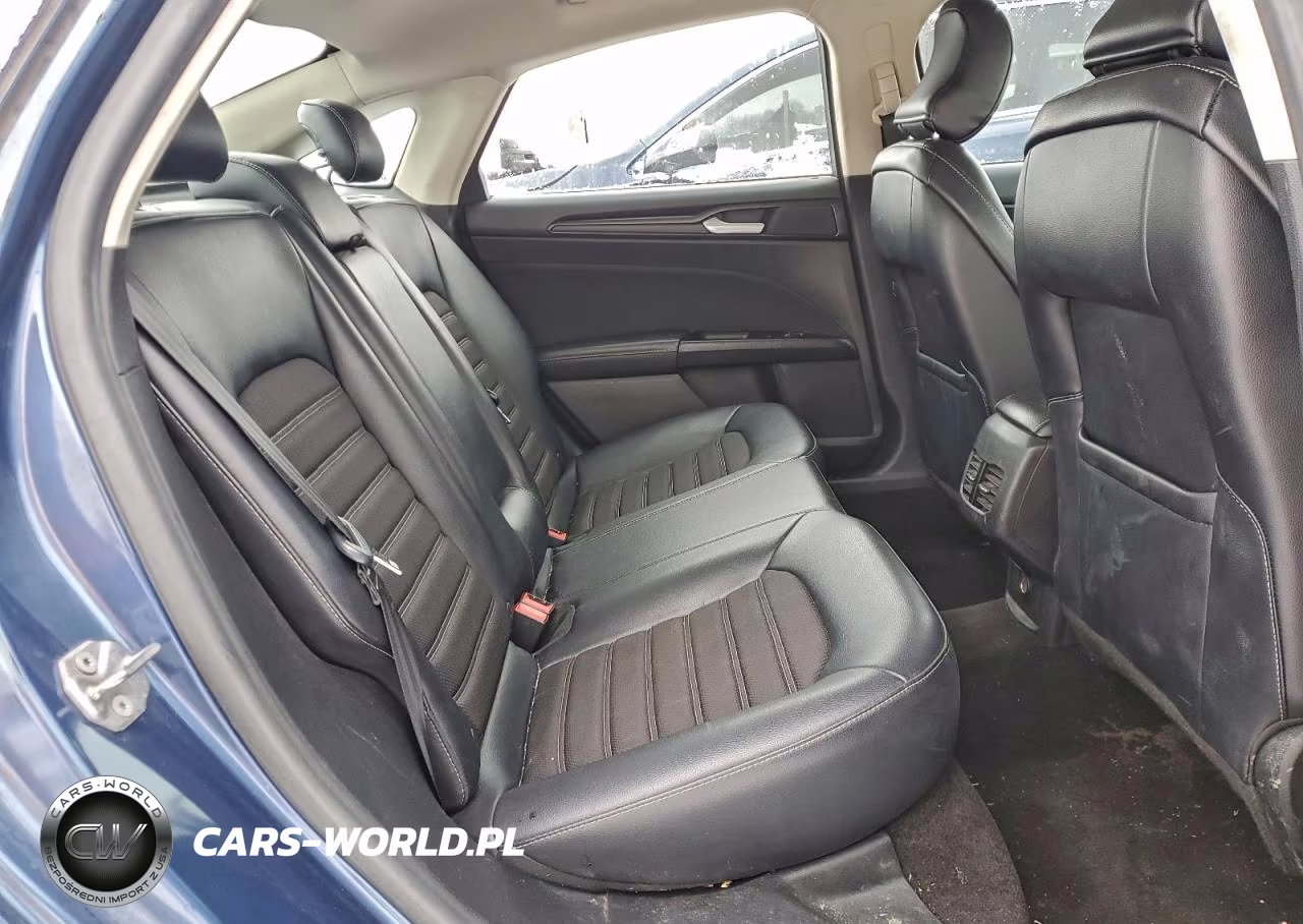 2018 Ford Fusion Se VIN:3FA6P0H7XJR239327 - 10