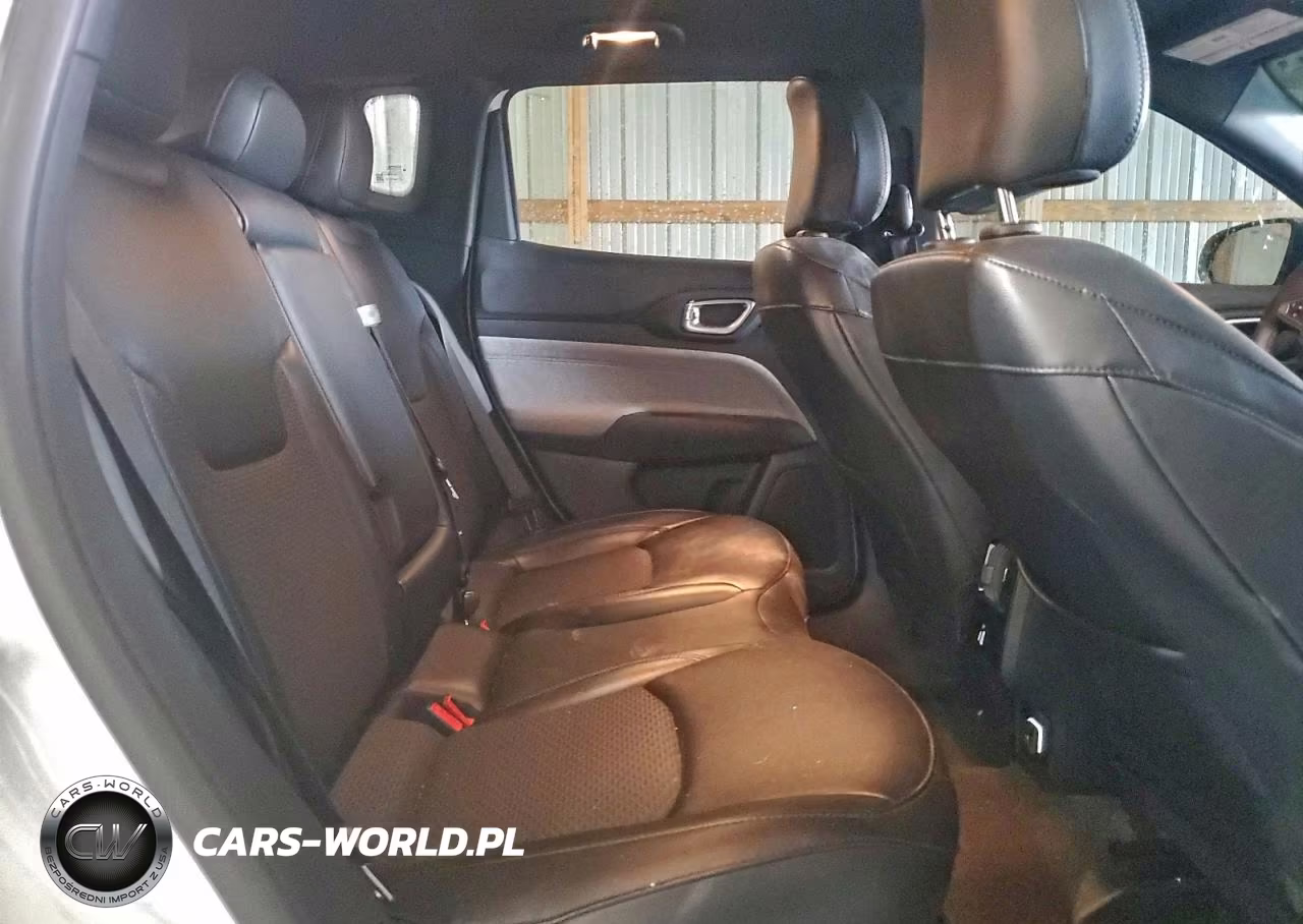 2023 Jeep Compass Latitude VIN:3C4NJDBN1PT501866 - 11