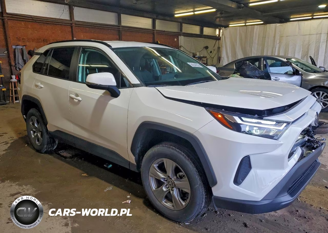 2024 Toyota Rav4 Xle VIN:2T3P1RFV6RW461652 - 4