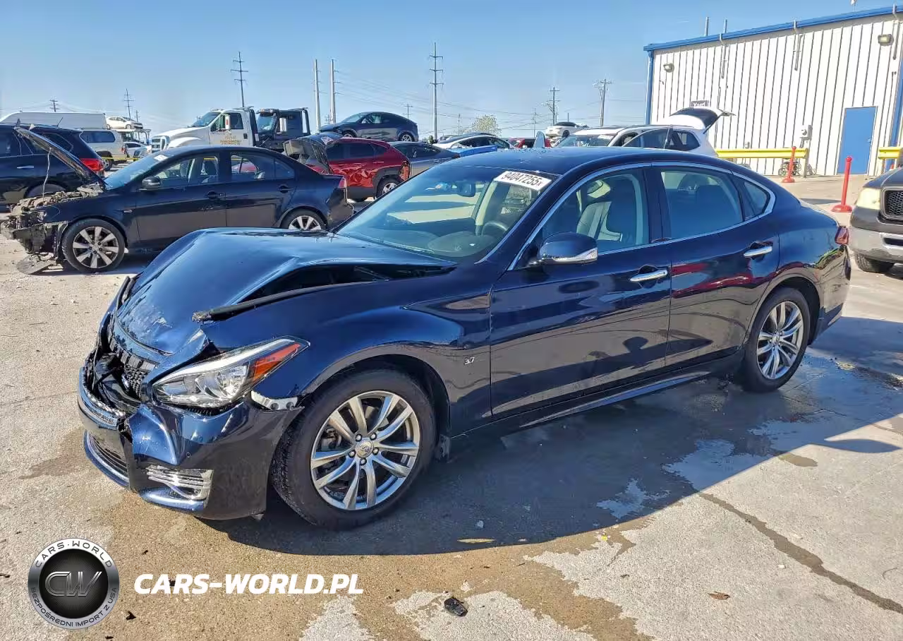2018 Infiniti Q70 3.7 Luxe