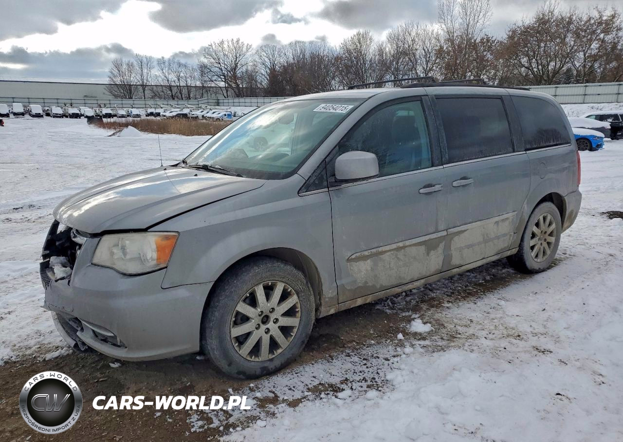 2015 Chrysler Town & Country Touring