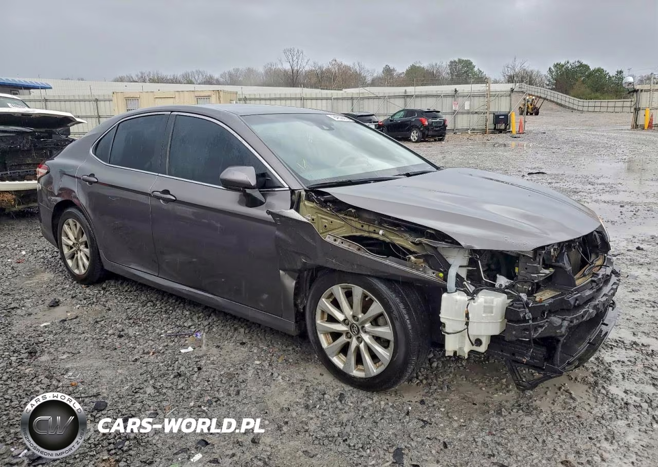 2019 Toyota Camry L VIN:4T1B11HK5KU856824 - 4