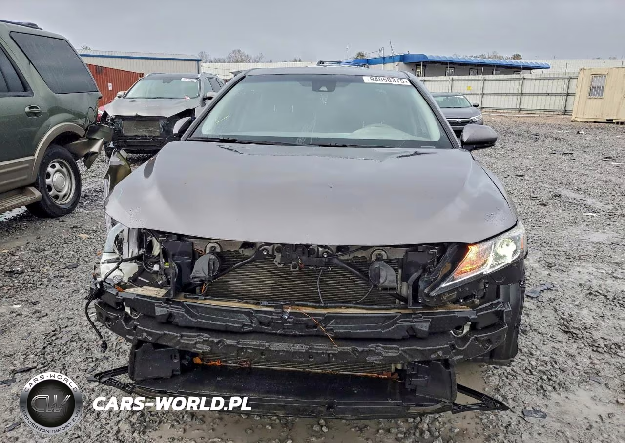 2019 Toyota Camry L VIN:4T1B11HK5KU856824 - 5