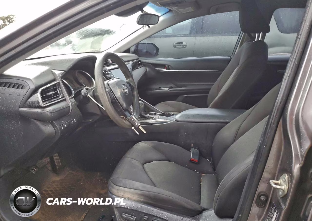 2019 Toyota Camry L VIN:4T1B11HK5KU856824 - 7