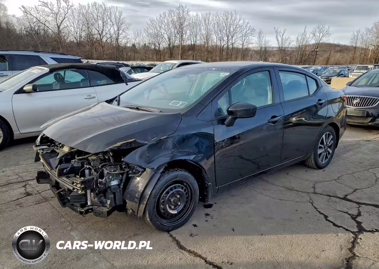 2025 Nissan Versa Sv