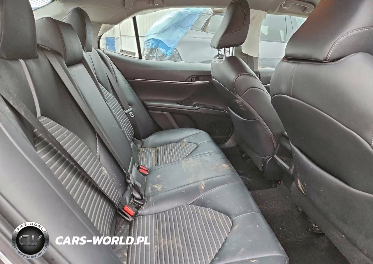 2019 Toyota Camry L VIN:4T1B11HKXKU780470 - 10