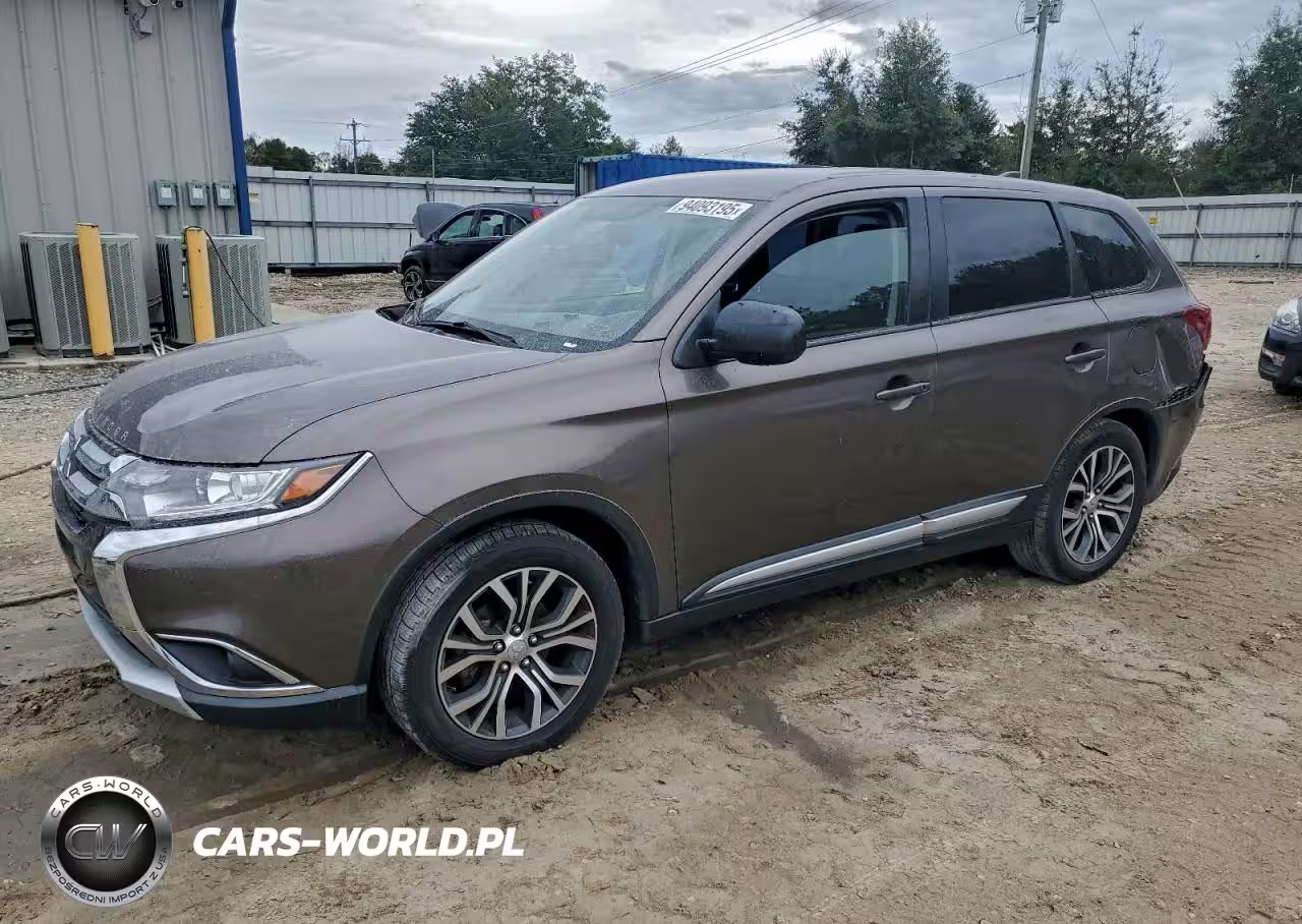 2018 Mitsubishi Outlander Es