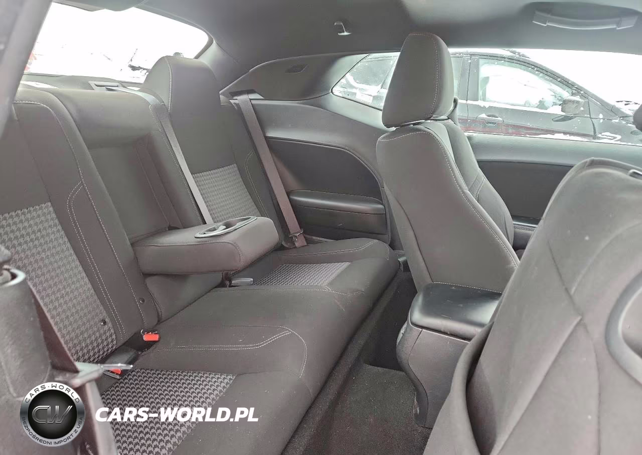 2022 Dodge Challenger Sxt VIN:2C3CDZAGXNH265517 - 10