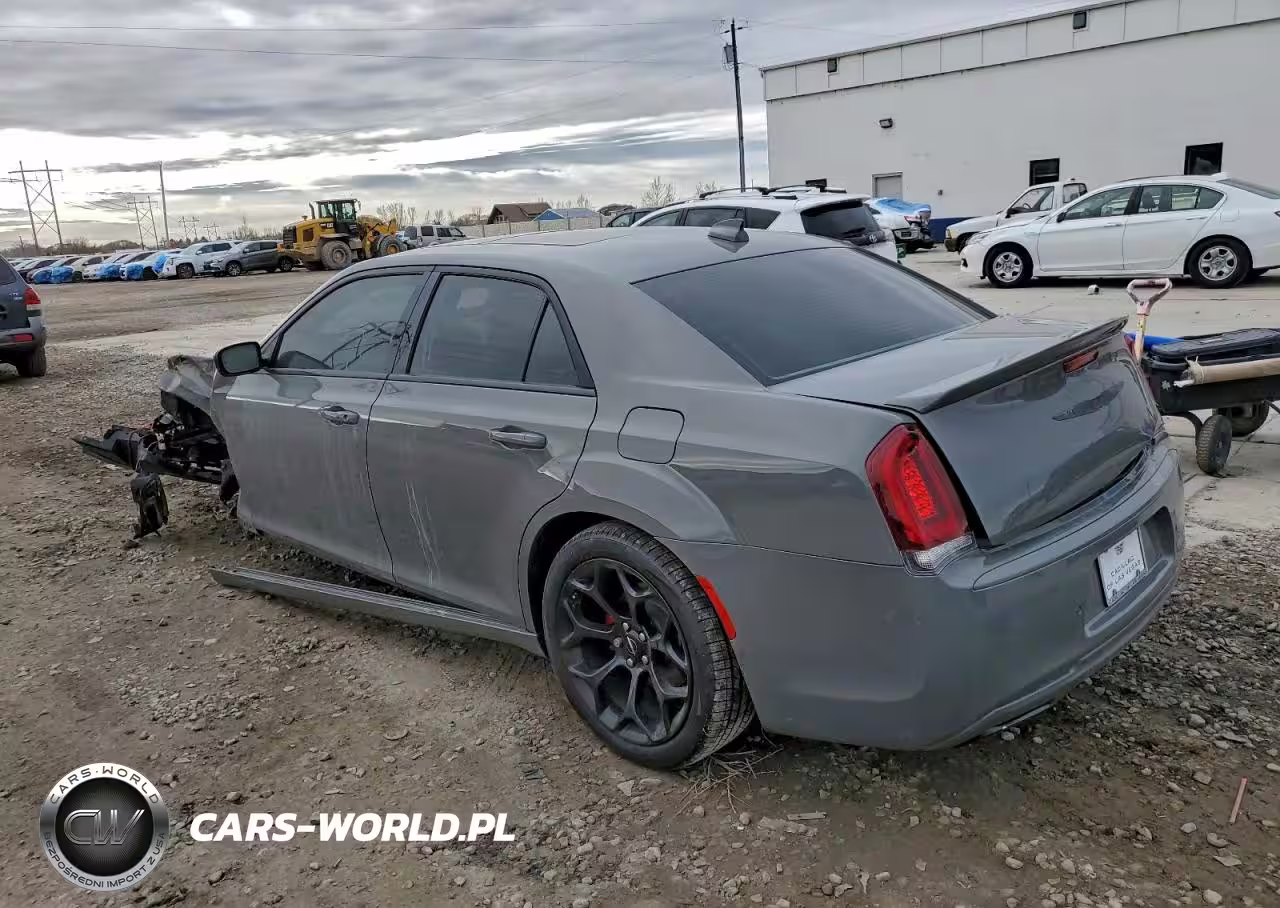 2017 Chrysler 300 S VIN:2C3CCABG8HH663803 - 2