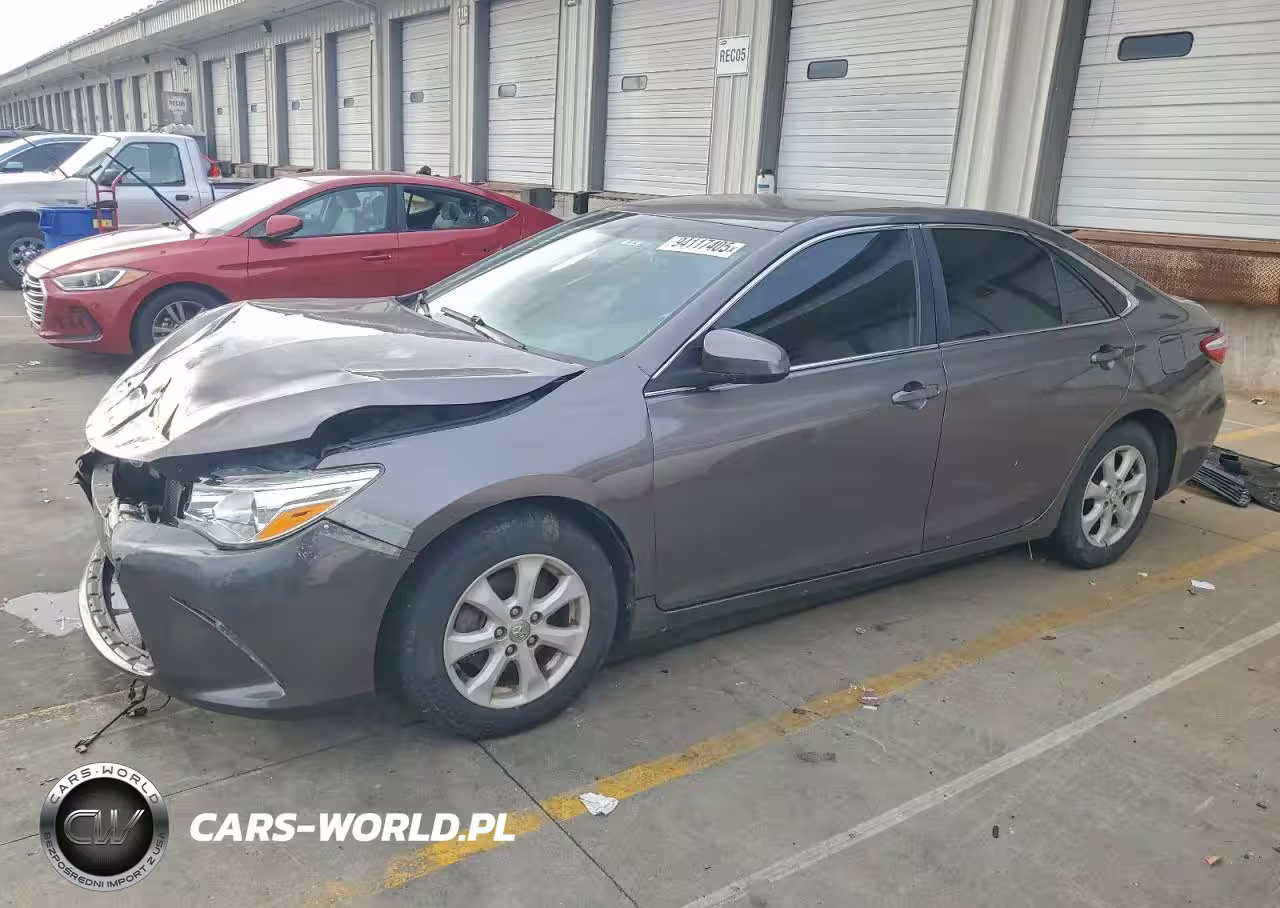 2016 Toyota Camry Le