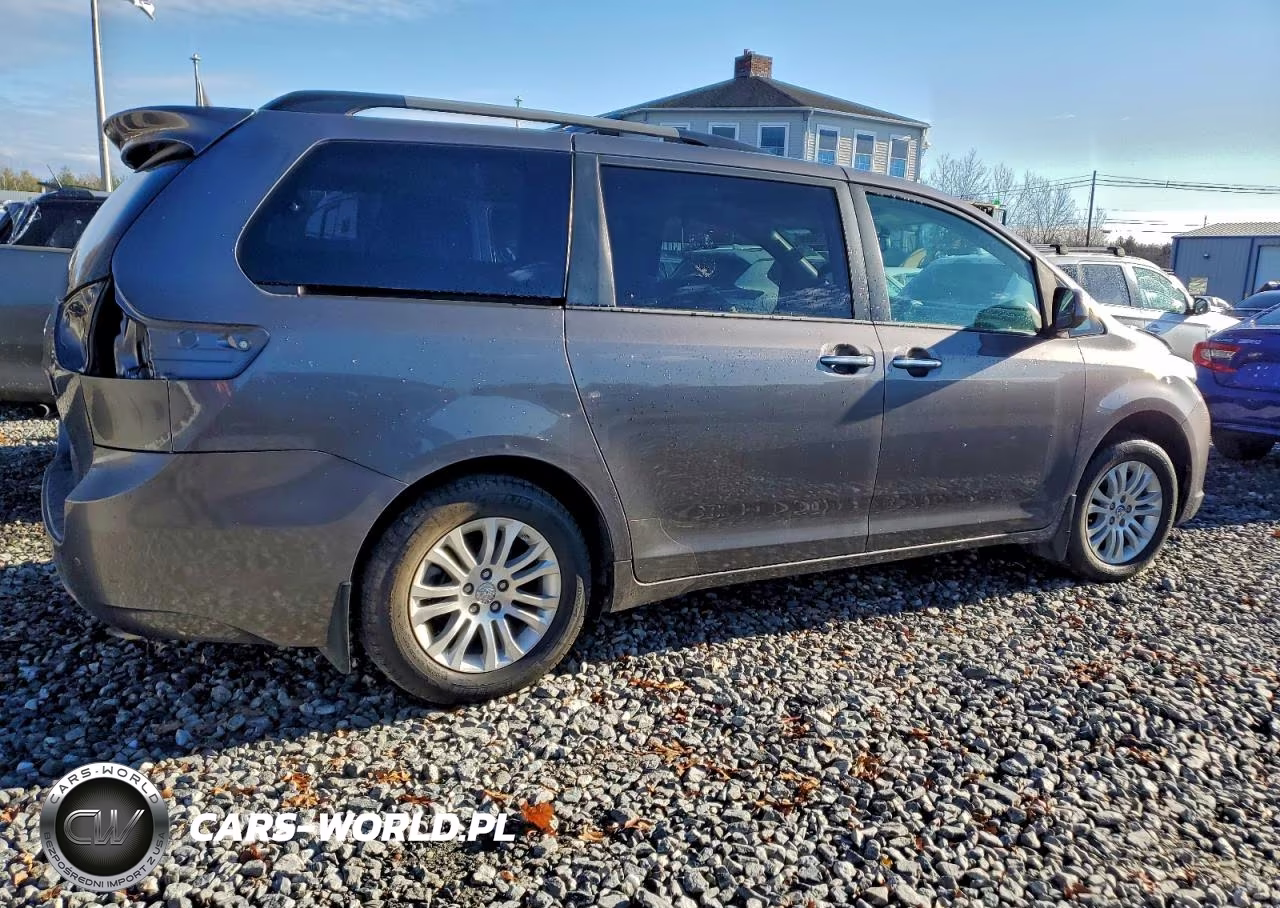 2017 Toyota Sienna Xle VIN:5TDYZ3DC7HS839036 - 3