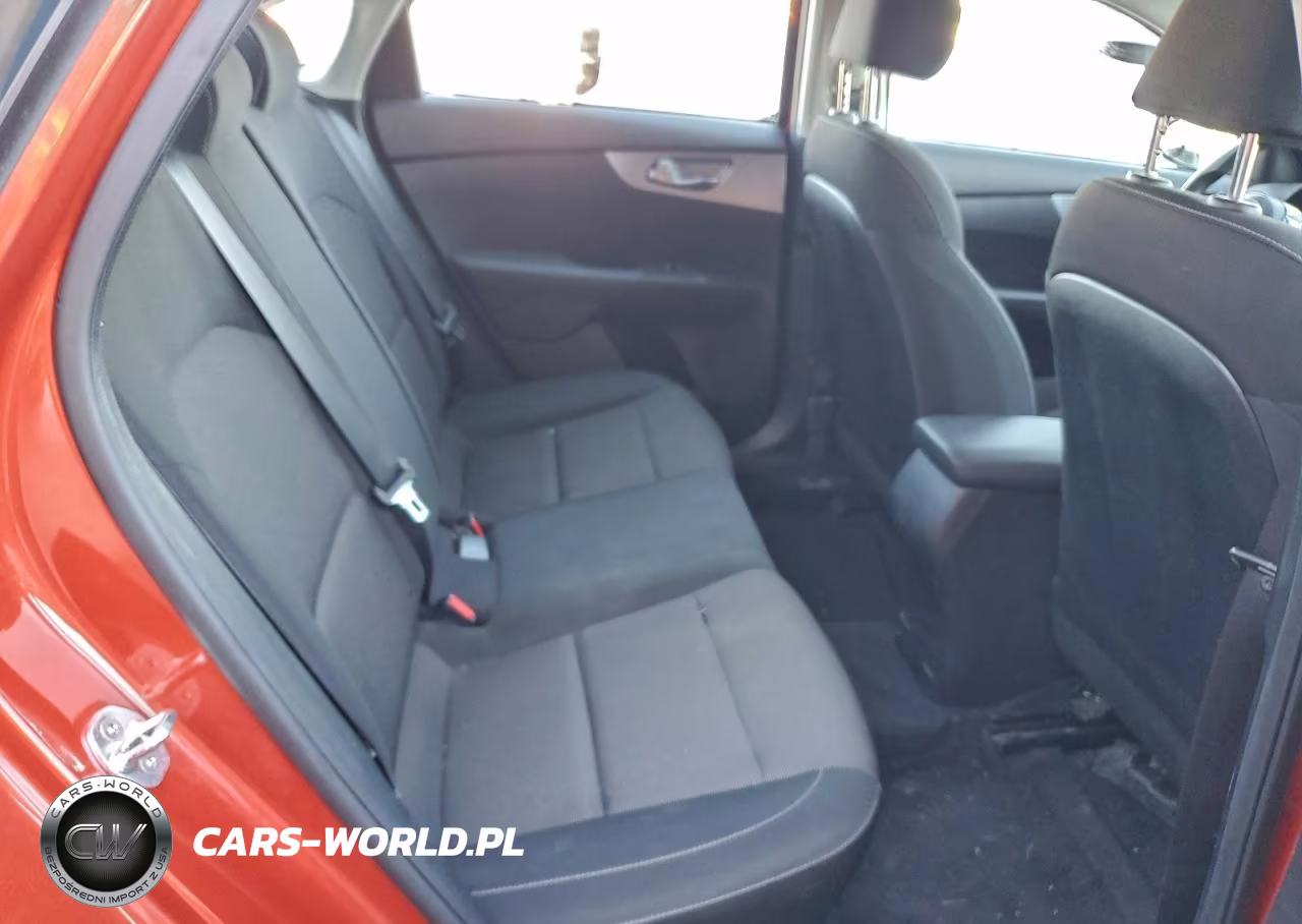 2022 Kia Forte Fe VIN:3KPF24AD9NE464173 - 10