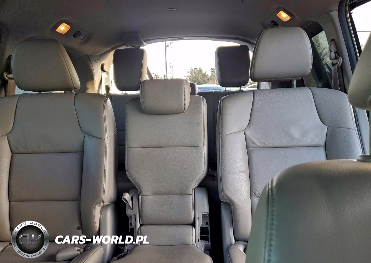 2011 Honda Odyssey Touring VIN:5FNRL5H95BB069589 - 10