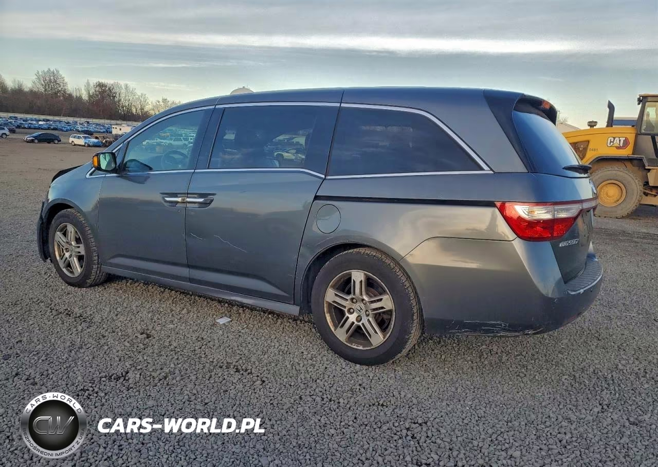 2011 Honda Odyssey Touring VIN:5FNRL5H95BB069589 - 2