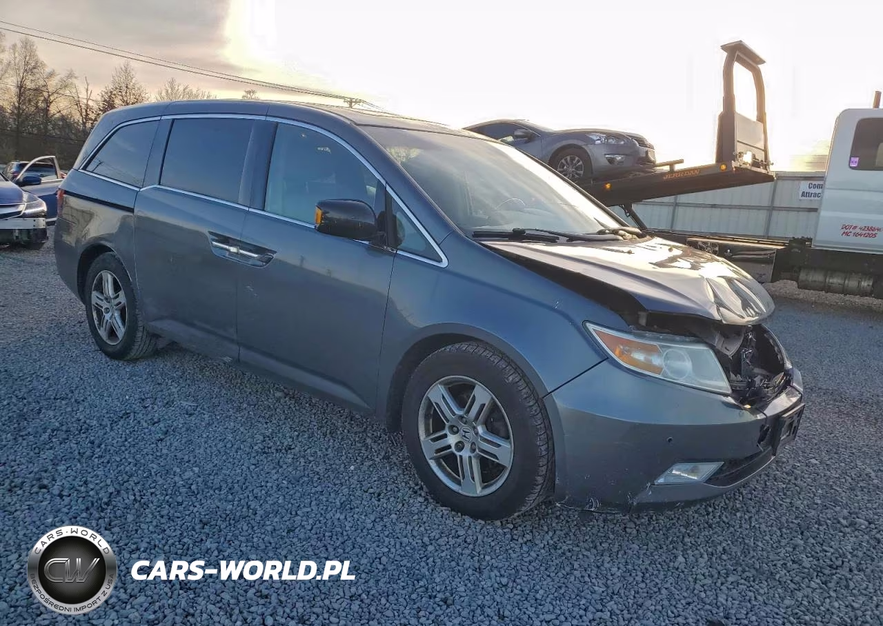 2011 Honda Odyssey Touring VIN:5FNRL5H95BB069589 - 4