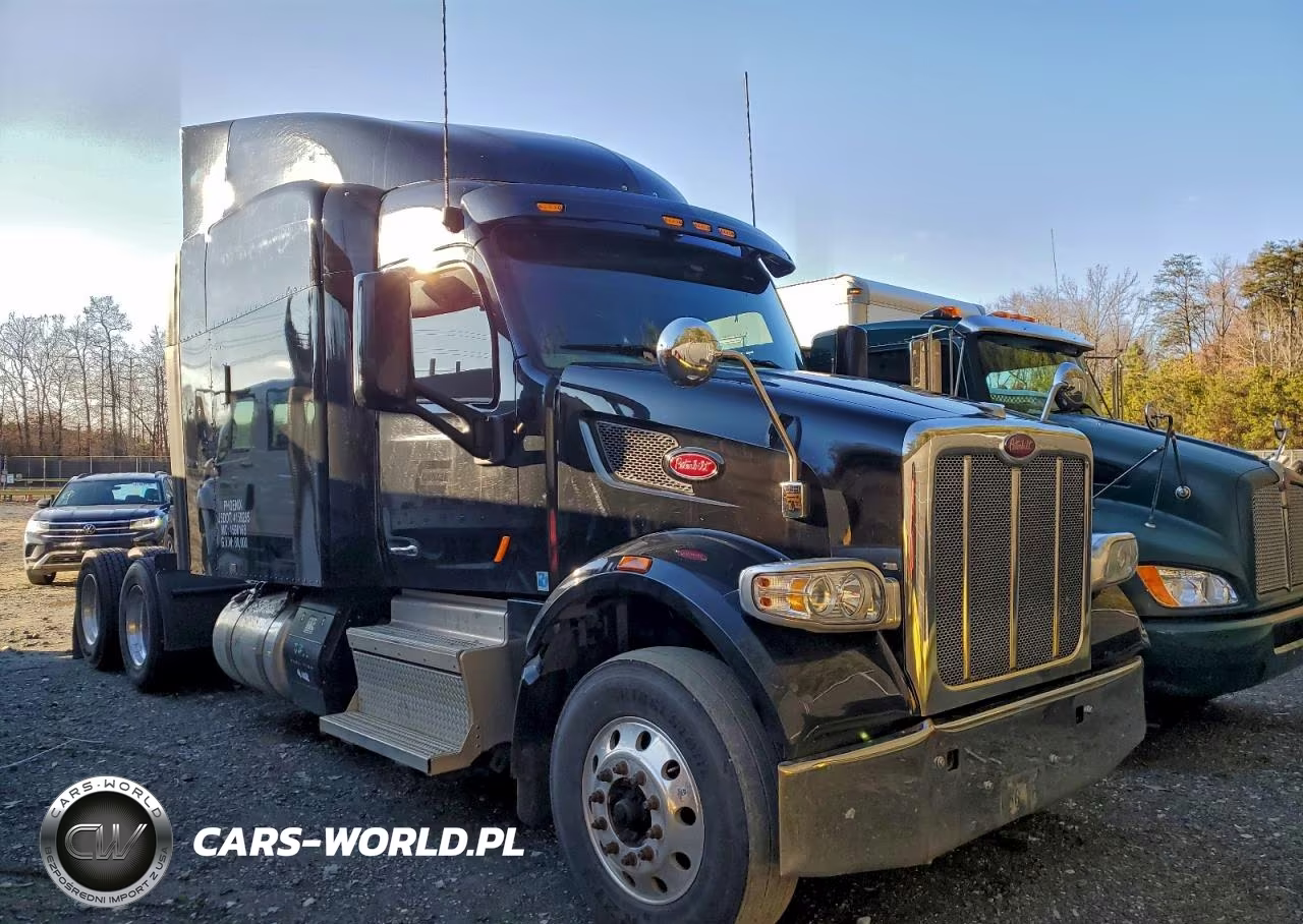 2019 Peterbilt 567 Semi Truck