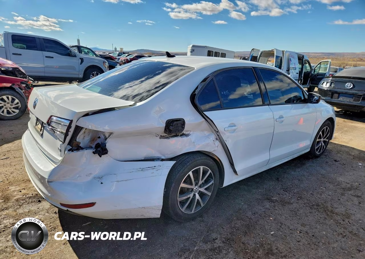 2015 Volkswagen Jetta Tdi VIN:3VWLA7AJ8FM413992 - 3