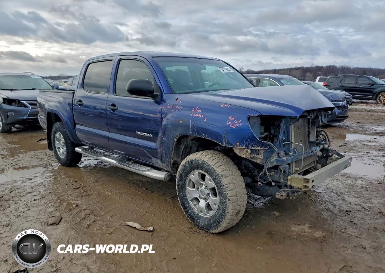 2015 Toyota Tacoma VIN:3TMLU4EN2FM188457 - 4