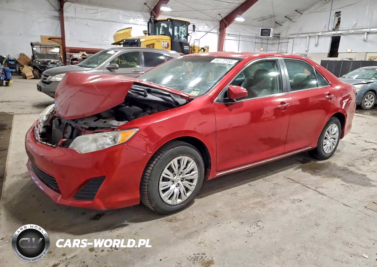 2014 Toyota Camry L – zdjęcie 1 z 12