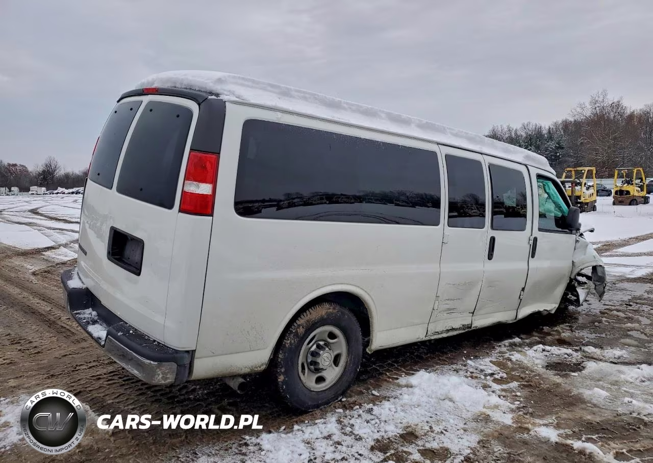 2017 Chevrolet Express G3500 Lt VIN:1GAZGPFG9H1339872 - 3