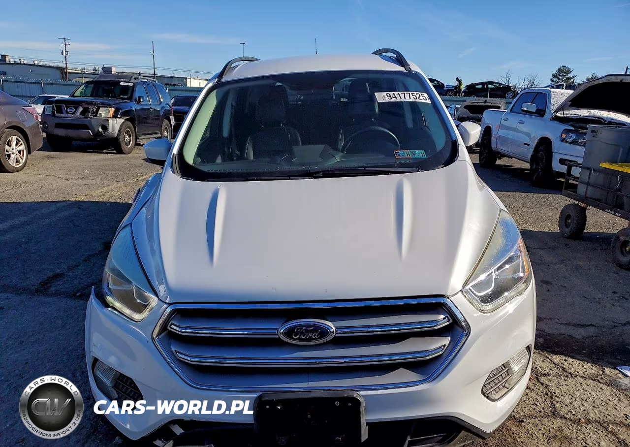 2017 Ford Escape Se VIN:1FMCU9GD0HUD99300 - 5