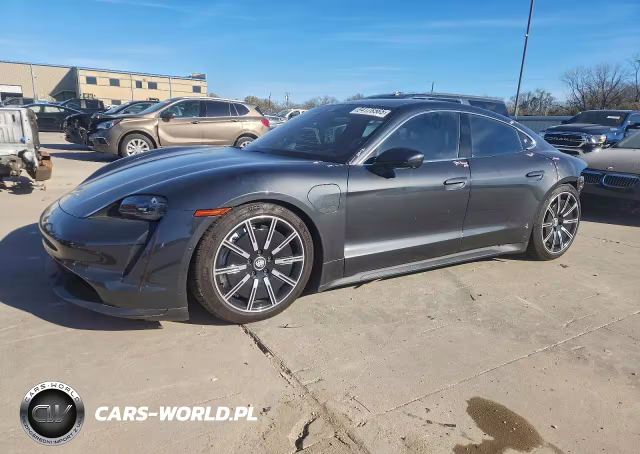 2020 Porsche Taycan Turbo