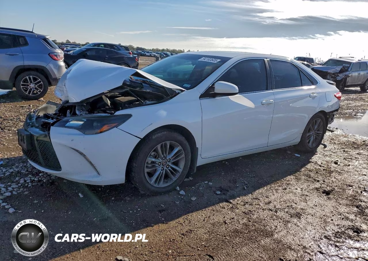 2015 Toyota Camry Le